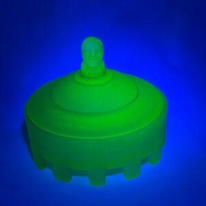Vintage Uranium Jester Vaseline Glass Trinket Candy Dish Art Deco Lid Rare READ